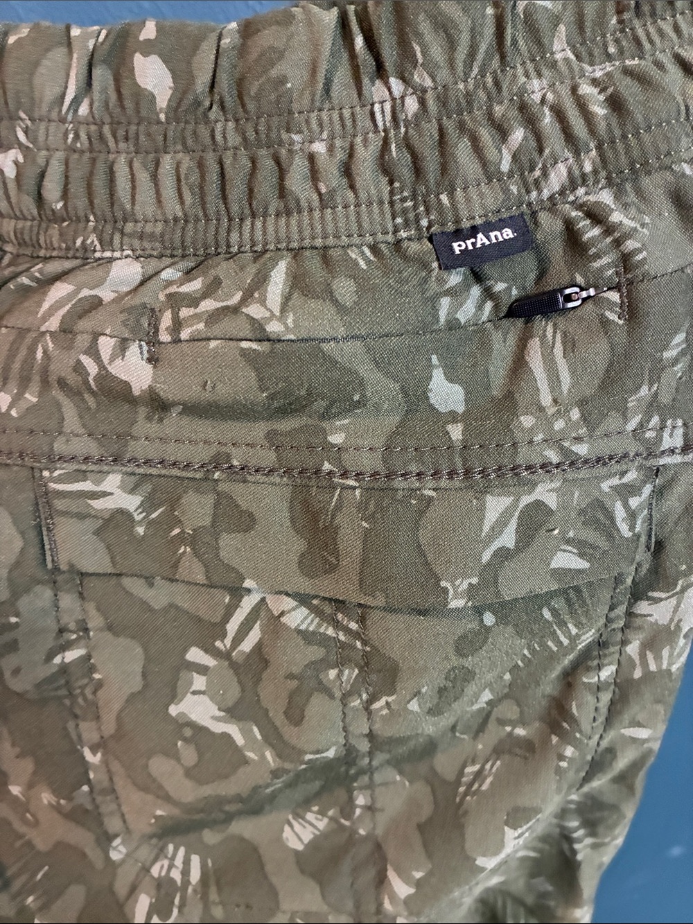 Prana Halle E-Waist Jogger II - Picture 4 of 6